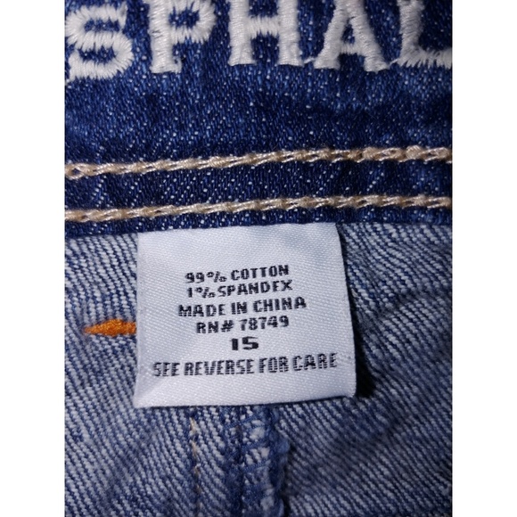 🌸Blue Asphalt from Wet Seal distressed jean short - Picture 3 of 3